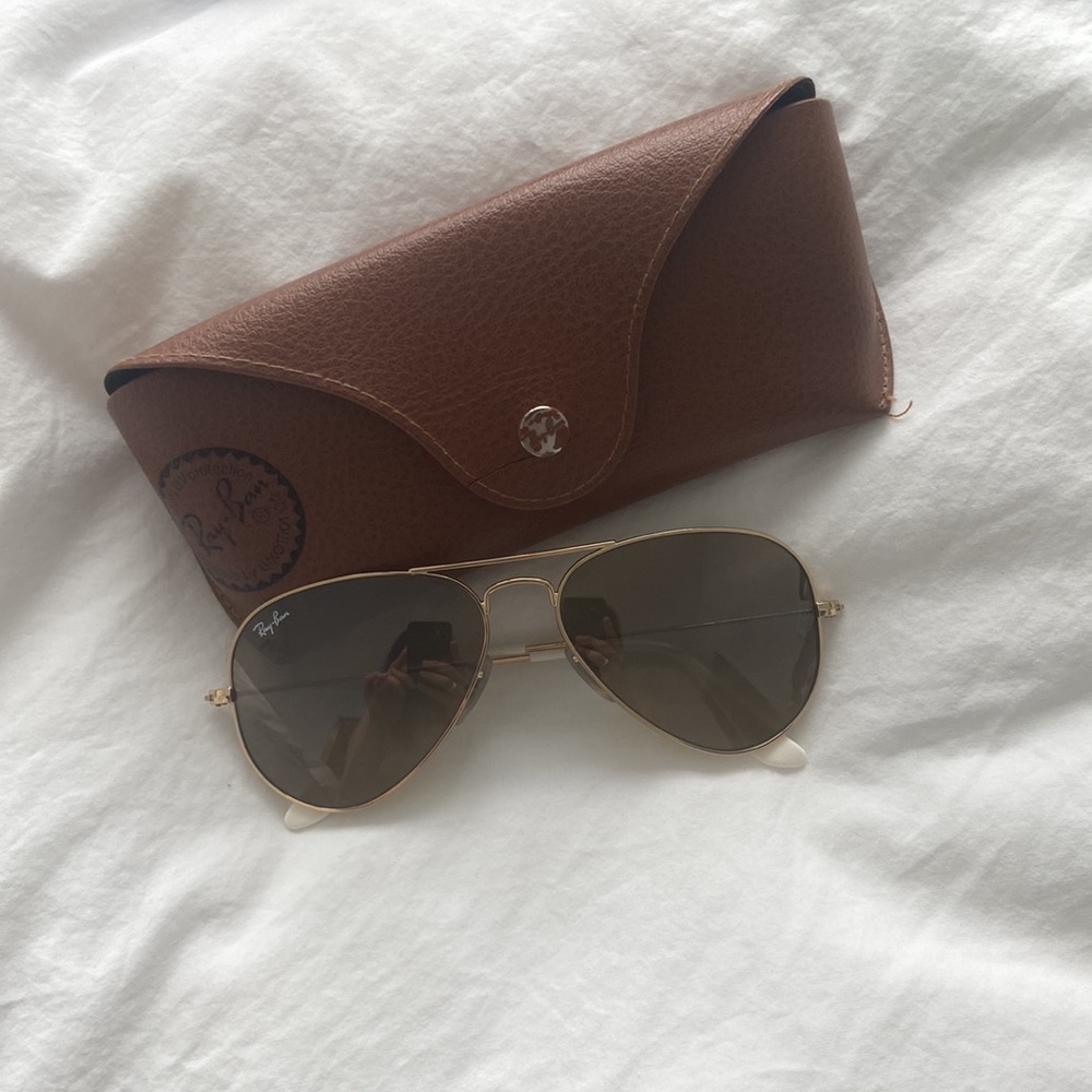Ray Ban Aviator sunglasses